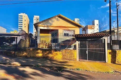 Venda-Casa-Rua Lava Pés , 2554  - Instituto Educacional  - Boqueirão , Passo Fundo , Rio Grande do Sul , 99050040-612721003-116