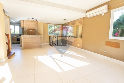 Venda-Casa de Condomínio-Rua Vicenza , 20  - Mário Quintana , Porto Alegre , Rio Grande do Sul , 91260795-612481068-185