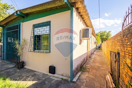 Venda-Casa-Rua Florêncio Rosa da Silveira , 205  - A 10 mts  av. D. Dorival Candido luz de Oliveiral  - Granja Esperança , Cachoeirinha , Rio Grande do Sul , 94960250-610141011-56