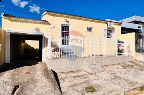 Venda-Casa-Rua Maria Isabel de Soares , 255  - perto do Atacadaço  - Centro , São Gabriel , Rio Grande do Sul , 97310323-612631031-5