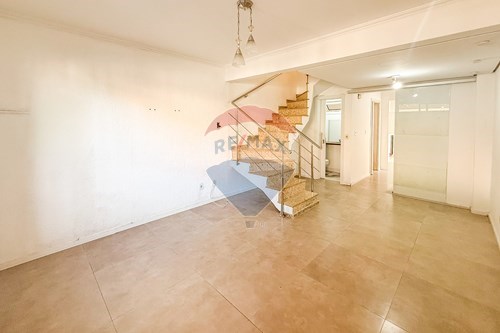 Venda-Sobrado-Rua Pistóia , 830  - AO LADO DA STV SEGURANÇA  - Rio Branco , Canoas , Rio Grande do Sul , 92200290-612651056-17