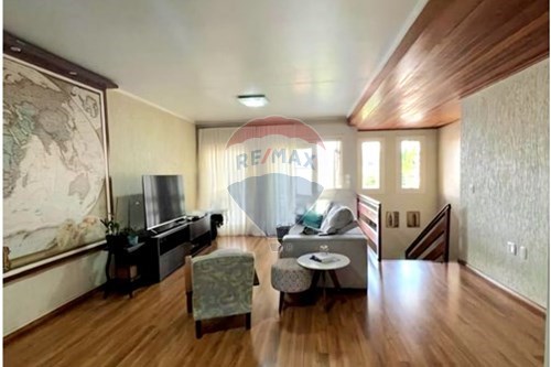 Venda-Casa-Rua Epaminondas Xavier , 65  - escola Menino Deus  - Boqueirão , Passo Fundo , Rio Grande do Sul , 99010490-610271037-70