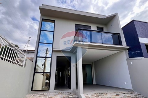 Venda-Casa-Rua Nicolau José Ribeiro , 61  - Próximo a Chico Churrascaria  - Vila Nossa Senhora Aparecida , Passo Fundo , Rio Grande do Sul , 99034000-610271019-85