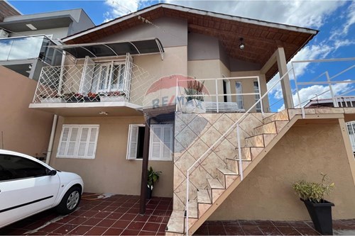 Venda-Casa-Petrópolis , Passo Fundo , Rio Grande do Sul , 99051-310-612721024-16