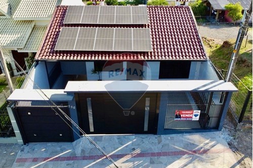 Venda-Casa-Rua Princesa Isabel , 535  - Na quadra entre a Av. Brasil e a RBS TV  - Petrópolis , Passo Fundo , Rio Grande do Sul , 99050-100-610271019-71