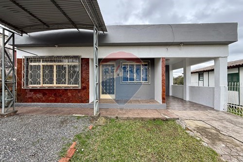Venda-Casa-Rua Henrique Rocha , 93  - depósito da cambay  - Centro , São Gabriel , Rio Grande do Sul , 97313284-612631024-69