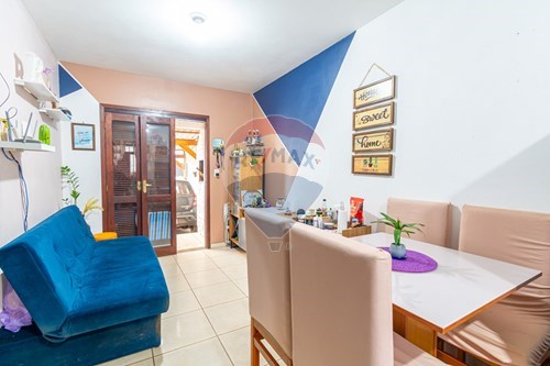 Venda-Casa-Rua Cruz Jobim , 476  - Próximo à Escola Idelcy  - Morada Gaúcha , Gravataí , Rio Grande do Sul , 94195400-610161032-30