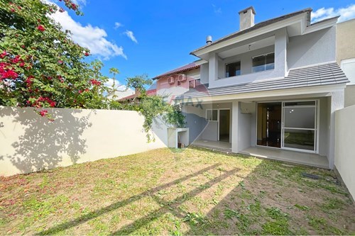 Venda-Casa-Rua Fabiana Kila de Avila , 103  - Lagos de Nova Ipanema  - Hípica , Porto Alegre , Rio Grande do Sul , 91788-064-610191034-100