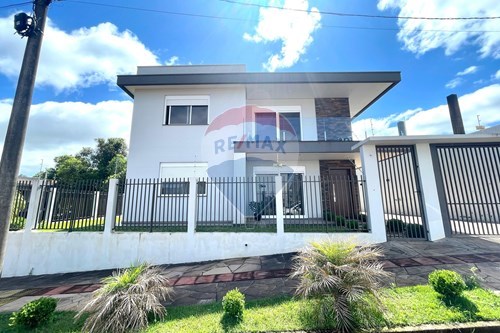 Venda-Casa-Rua Lucia Edi Bervin Martins , 312  - Cerâmica , Erechim , Rio Grande do Sul , 99709670-612761011-57