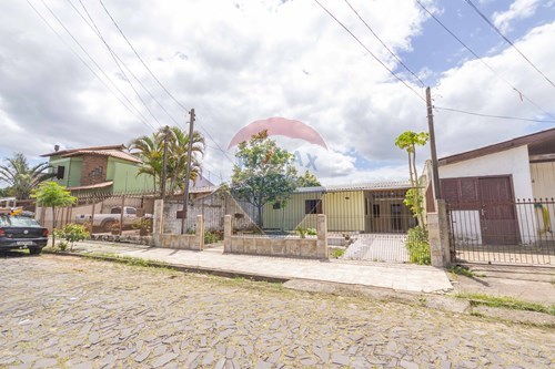 Venda-Casa-Rua Poços de Caldas , 164  - Parque da Matriz , Cachoeirinha , Rio Grande do Sul , 94950340-610141011-48