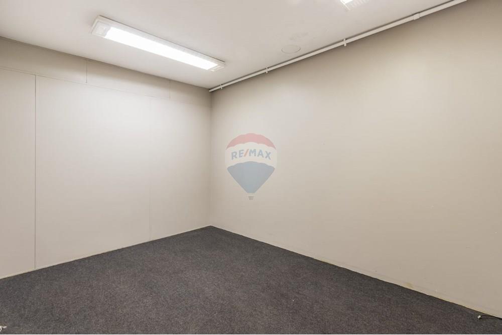 Cj. Comercial/ Sala - Venda - Porto Alegre , Rio Grande do Sul - WhatsApp Image 2025-10-02 at 10.07.30 (1).jpeg - 612511065-1