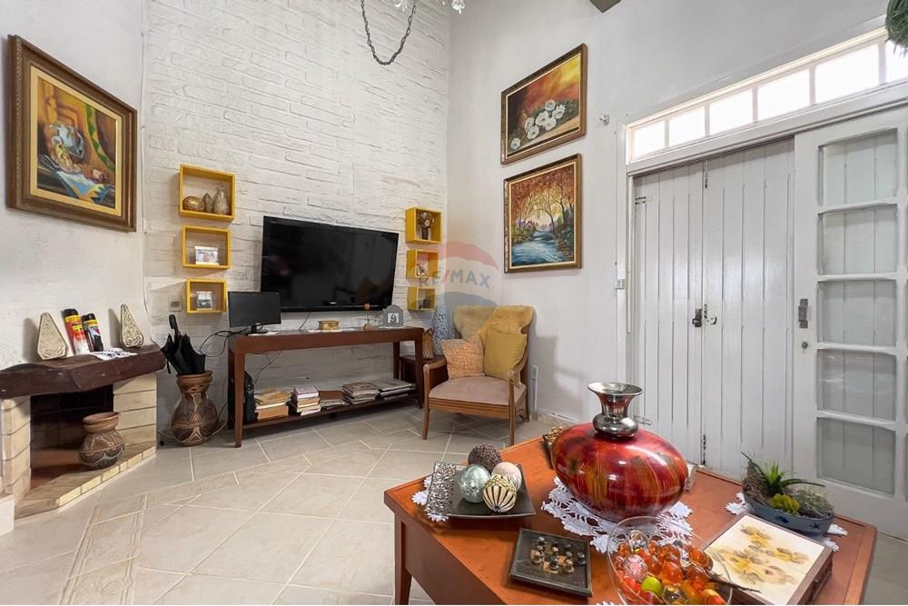 Sobrado - Venda - Xangri-lá , Rio Grande do Sul - Imagem do WhatsApp de 2025-07-22 à(s) 12.24.34_1a6c233f.jpg - Sala de estar - 612671046-25