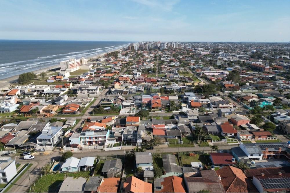 Sobrado - Venda - Capão da Canoa , Rio Grande do Sul - WhatsApp Image 2025-08-18 at 14.58.44 (1).jpeg - 612731017-70