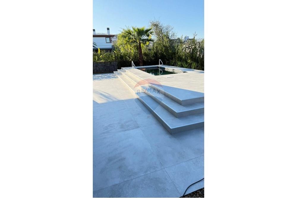 Casa de Condomínio - Venda - Canoas , Rio Grande do Sul - 0fdb4097-3e13-4c16-97a6-a462335674b7.jpg - 610241040-28