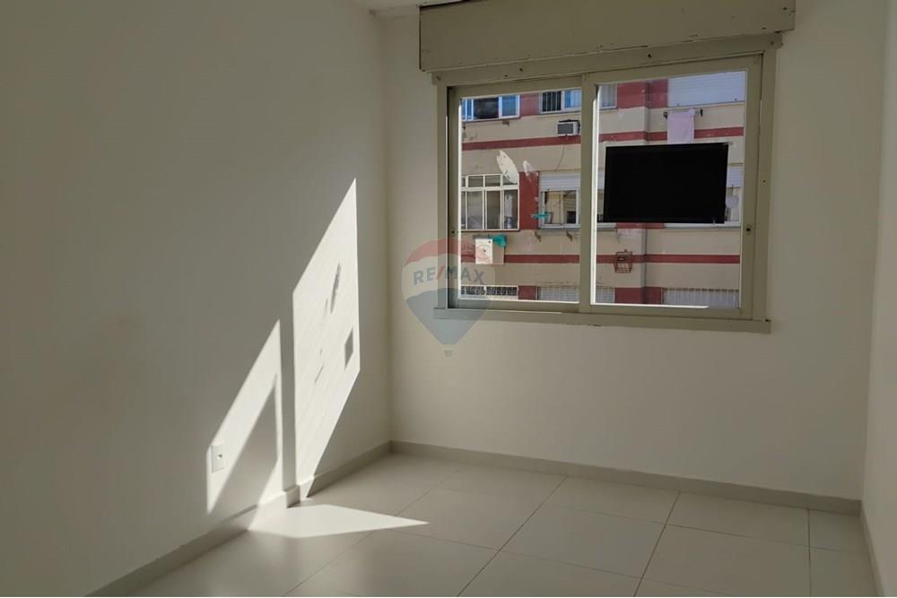 Apartamento - Venda - Porto Alegre , Rio Grande do Sul - WhatsApp Image 2025-05-10 at 18.26.43 (1).jpeg - Quarto principal - 612511011-32