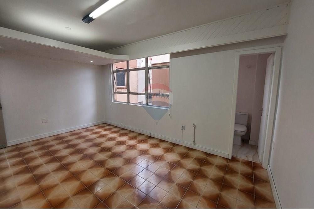 Cj. Comercial/ Sala - Alugar - Passo Fundo , Rio Grande do Sul - WhatsApp Image 2025-07-28 at 16.41.12 (1).jpeg - 610271045-1246