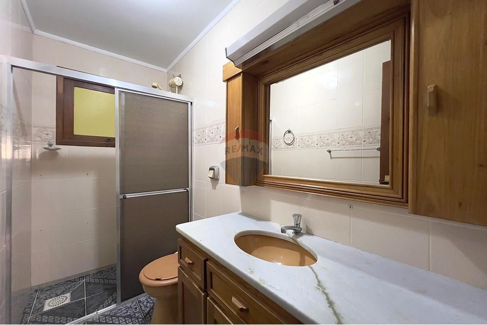 Apartamento - Venda - Capão da Canoa , Rio Grande do Sul - Imagem do WhatsApp de 2025-05-16 à(s) 20.47.18_75618d56.jpg - Banheiro - 612671046-21