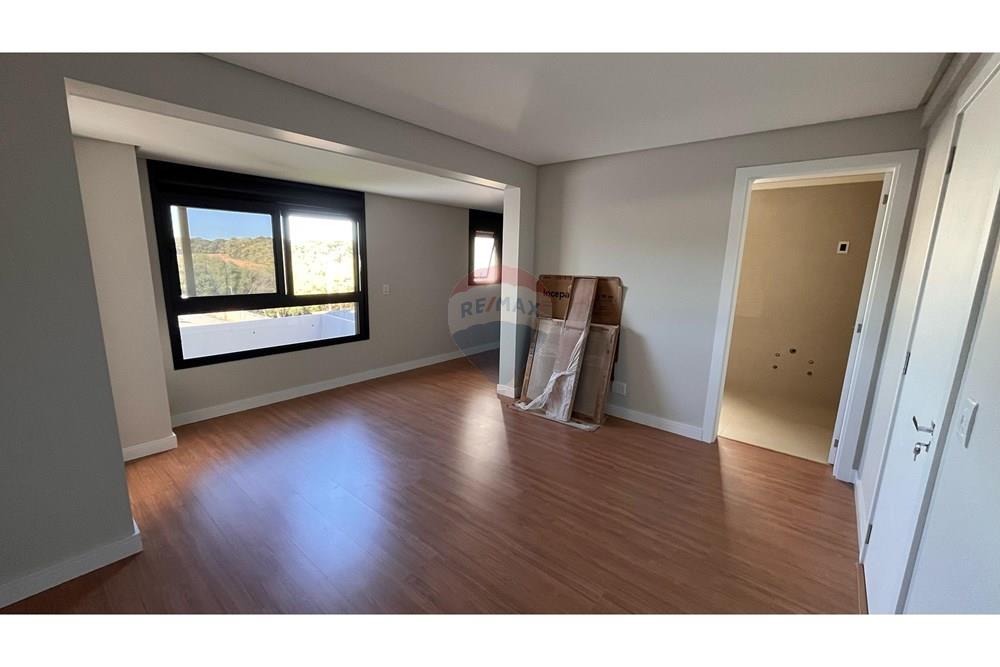 Casa - Venda - Passo Fundo , Rio Grande do Sul - WhatsApp Image 2025-07-30 at 15.20.10.jpeg - 610271095-33