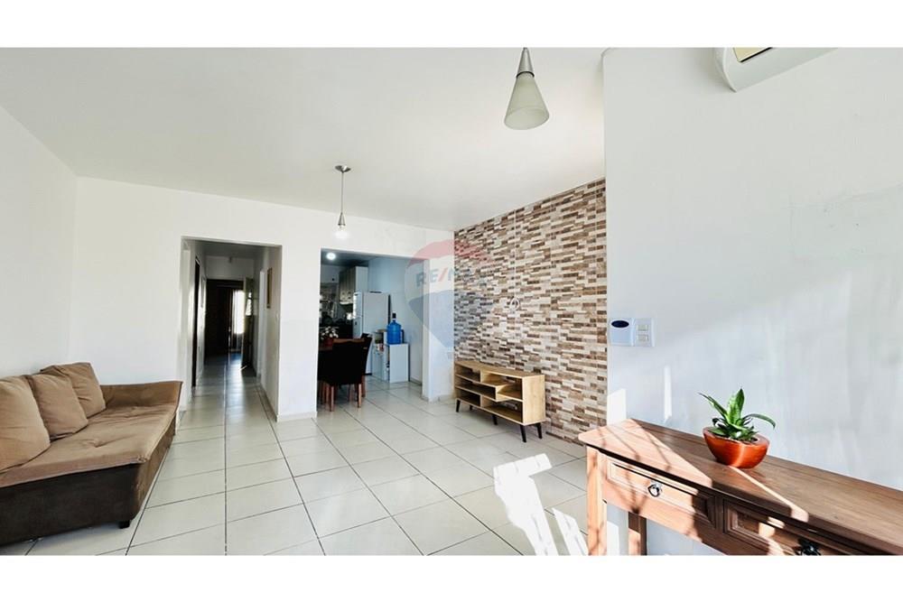 Casa - Venda - Guaíba , Rio Grande do Sul - Imagem do WhatsApp de 2025-06-29 à(s) 11.26.09_0a14cb7e.jpg - 612781019-4