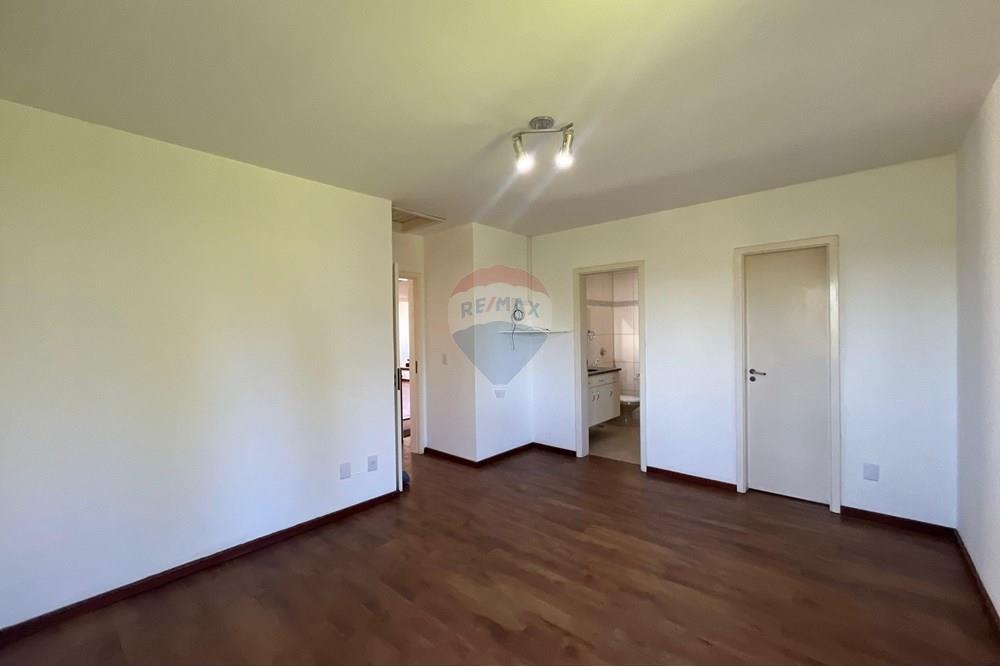 Casa - Venda - Santa Cruz do Sul , Rio Grande do Sul - WhatsApp Image 2025-10-21 at 19.11.17.jpeg - 612741028-39