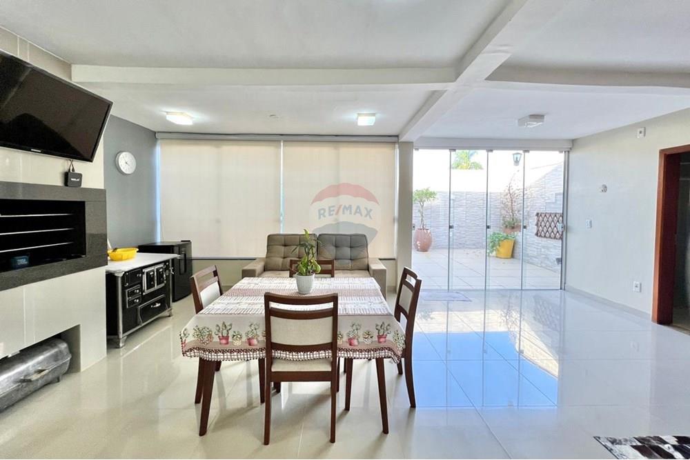 Casa - Venda - Canoas , Rio Grande do Sul - d7d86a7d-48c2-41b1-89f3-c6268e0e0be8.jpg - 610241040-18