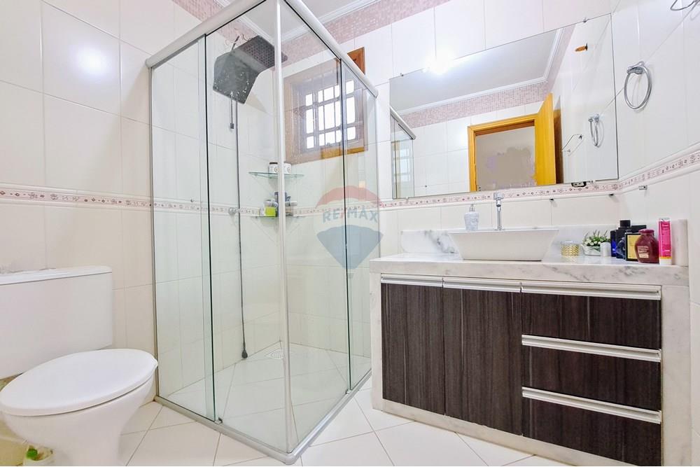 Casa - Venda - Passo Fundo , Rio Grande do Sul - 24b6d8e6-3d2c-48da-8b79-03be7cb95da8.jpg - 610351071-17