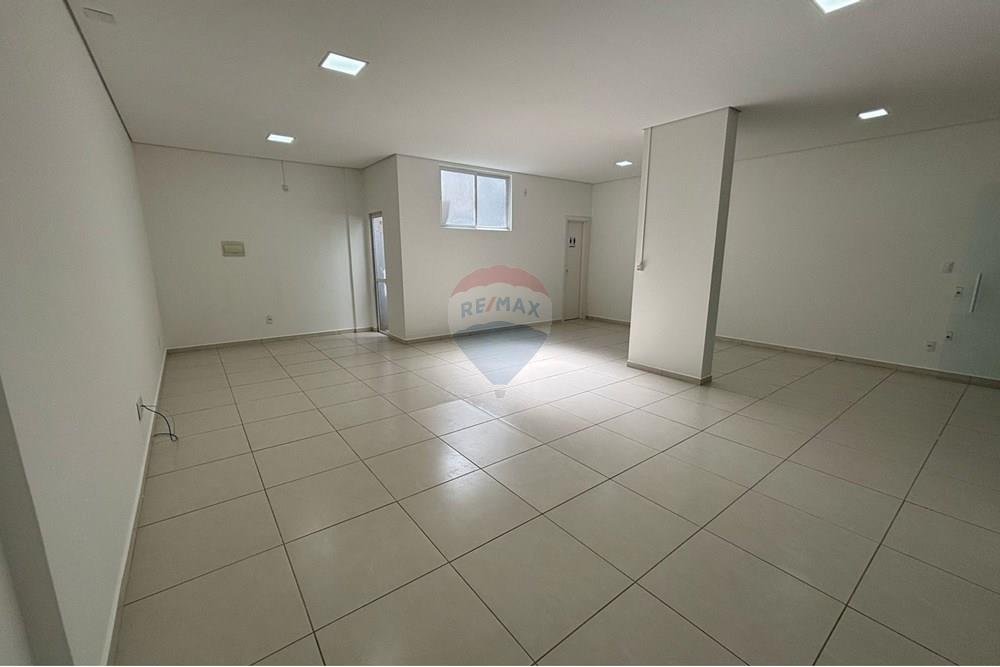 Cj. Comercial/ Sala - Venda - Sarandi , Rio Grande do Sul - WhatsApp Image 2025-04-16 at 15.44.02 (1).jpeg - 610341021-36