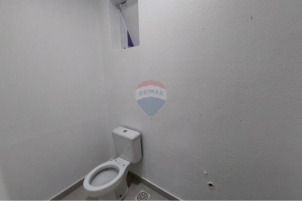 Ponto Comercial/ Loja - Alugar - Passo Fundo , Rio Grande do Sul - WhatsApp Image 2025-03-05 at 16.03.27 (2).jpeg - 610271045-1052