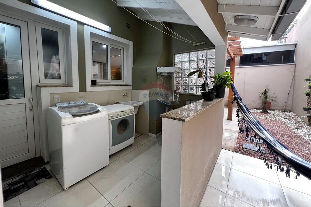 Sobrado - Venda - São Leopoldo , Rio Grande do Sul - Lavanderia horizontal_.jpg - Pátio interno - 610461003-12