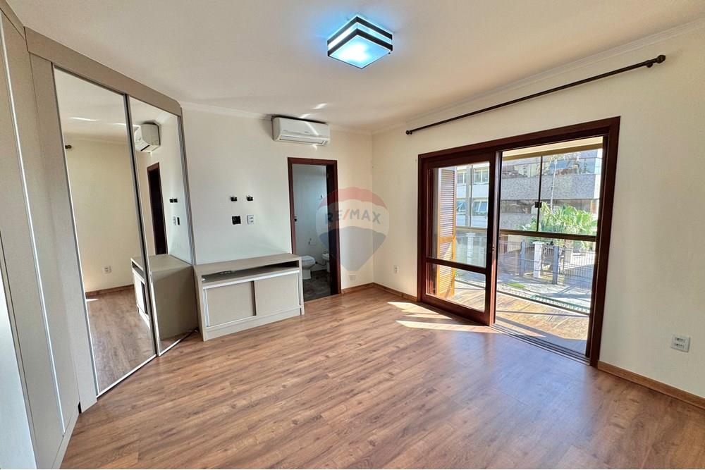 Casa - Venda - Porto Alegre , Rio Grande do Sul - IMG_8256.jpeg - Closet - 610441004-5