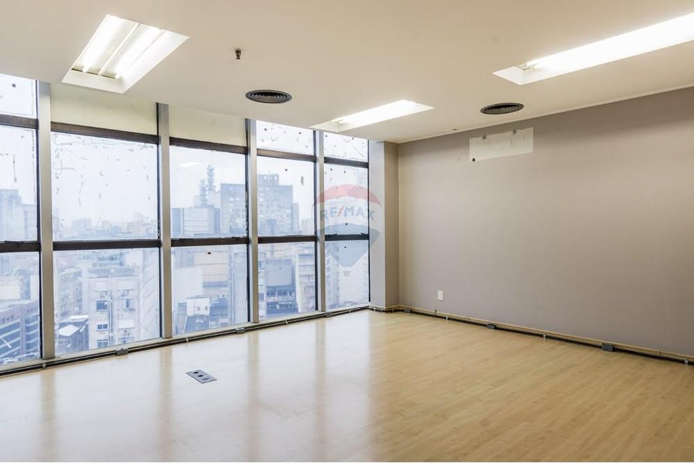 Cj. Comercial/ Sala - Venda - Porto Alegre , Rio Grande do Sul - WhatsApp Image 2025-10-02 at 10.07.26 (2).jpeg - 612511065-1