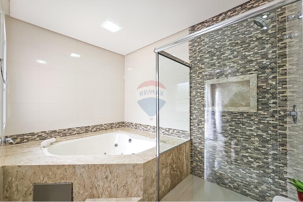 Casa - Venda - Passo Fundo , Rio Grande do Sul - df151066-b7dd-4270-8a9b-eef0b8b7f2b4.jpeg - 610351071-13