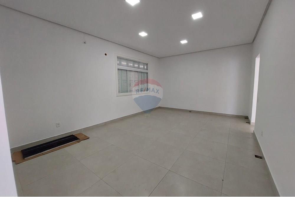 Ponto Comercial/ Loja - Alugar - Passo Fundo , Rio Grande do Sul - WhatsApp Image 2025-03-05 at 16.03.30.jpeg - 610271045-1052