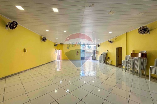 Venda-Casa Comercial-Igreja - R. Carlos Almeida , 12  - Santos Dumont , Vila Velha , Espírito Santo , 29109-310-620171052-31