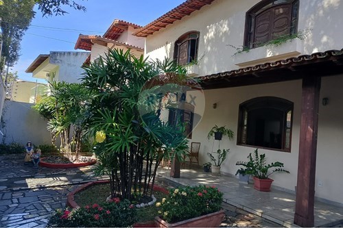 Venda-Casa-Rua Francisco Martins da Costa , 40  - PROXIMO AO SUPERMERCADO PERIM  - Morada de Camburi , Vitória , Espírito Santo , 29062570-620171003-5