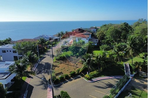 Venda-Terreno-Avenida Dom Helvécio , 613  - Cond. Aldeia de Iriri  - Iriri , Anchieta , Espírito Santo , 29.230.000-620181003-14