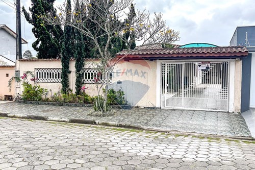 Venda-Casa-Rua Benedito Roque dos Santos Filho , 240  - Pontal de Santa Marina , Caraguatatuba , São Paulo , 11672140-631571002-32