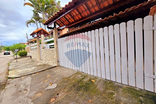 Venda-Casa-Rua Milton da Rocha Soares , 20a  - 200m da praia de piratininga  - Piratininga , Niterói , Rio de Janeiro , 24358180-631521006-92