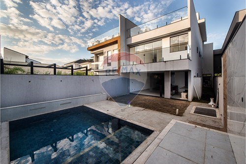 Venda-Casa-Rua Edma Rodrigues Valadão , 108  - Camboinhas , Niterói , Rio de Janeiro , 24358651-631621004-24