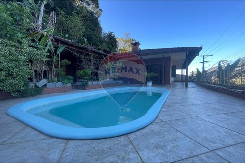 Venda-Casa-Estrada Araken , 34  - inicio da rua  - Granja Guarani , Teresópolis , Rio de Janeiro , 25960270-630191046-48