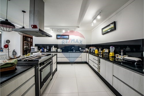 Venda-Casa de Condomínio-Rua Jornalista Newton Braga Melo , 100  - Condomínio Vale de Itaipu  - Itaipu , Niterói , Rio de Janeiro , 24342320-631621004-30