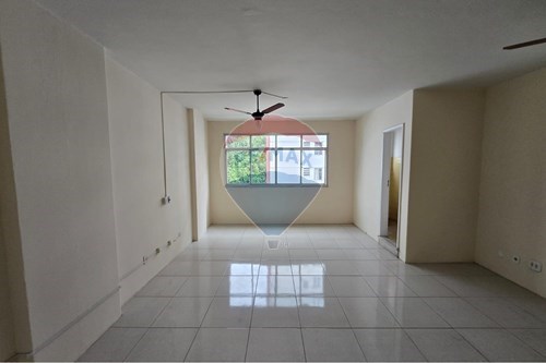 Alugar-Cj. Comercial/ Sala-Rua do Imperador , 288  - Shopping Dom Pedro II  - Centro , Petrópolis , Rio de Janeiro , 25620000-630131012-174