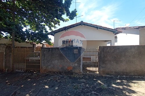 Venda-Casa-Rua Martin Afonso de Souza , 102  - Continuação da Rua Diabase  - Parque das Américas , Lins , São Paulo , 16400785-630511048-16