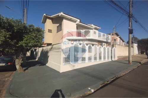 Venda-Sobrado-Rua Marechal Deodoro , 1.888  - Próx Avenida Bandeirantes  - Vila Rica , Andradina , São Paulo , 16901011-631201035-60