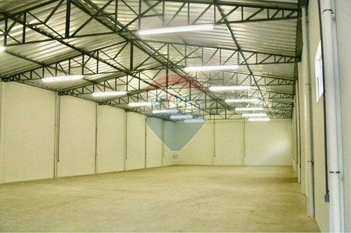 Venda-Galpão-Avenida Waldemar Vizotto , 168  - Jardim Santa Eliza , Botucatu , São Paulo , 18607-502-630111006-927