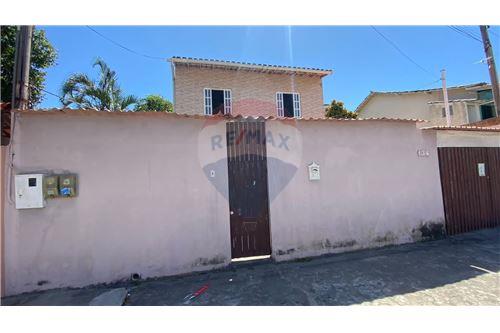 Venda-Casa-rua Fagundes varela , 136  - São Cristóvão , Cabo Frio , Rio de Janeiro , 28909-270-630361002-643