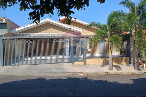 Venda-Casa-Rua Professora Marinha do Nascimento Bednarski , 1879  - Sorveteria Mauá  - Residencial Cidade Jardim , São José do Rio Preto , São Paulo , 15081020-631481002-40