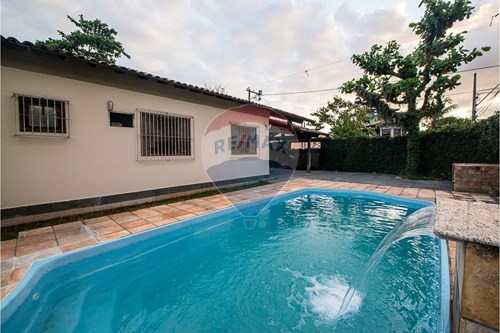 Venda-Casa-Avenida Professora Romanda Gonçalves , 201  - Itaipu , Niterói , Rio de Janeiro , 24342810-631621004-1