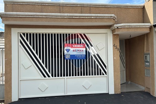 Venda-Casa-Rua José Meloni , 439  - Estádio  - Birigui , São Paulo , 16201-182-630851049-4