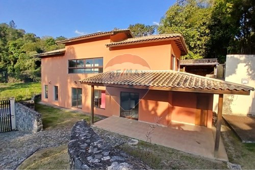 Venda-Casa de Condomínio-Rua Admetelo Gasparini , 3271  - Centro , Guararema , São Paulo , 08900-000-630281008-101